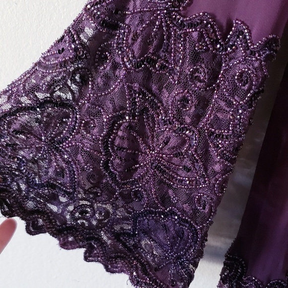 Tunic - Picture 7 of 8